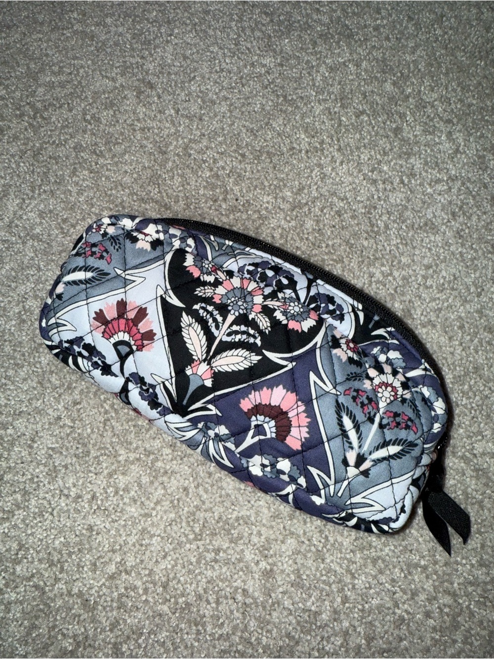 VERA BRADLEY Brush Bag